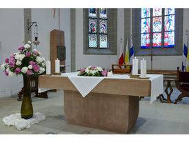 Altar- und Straßenschmuck zu Fonleichnam (Foto: Karl-Franz Thiede)